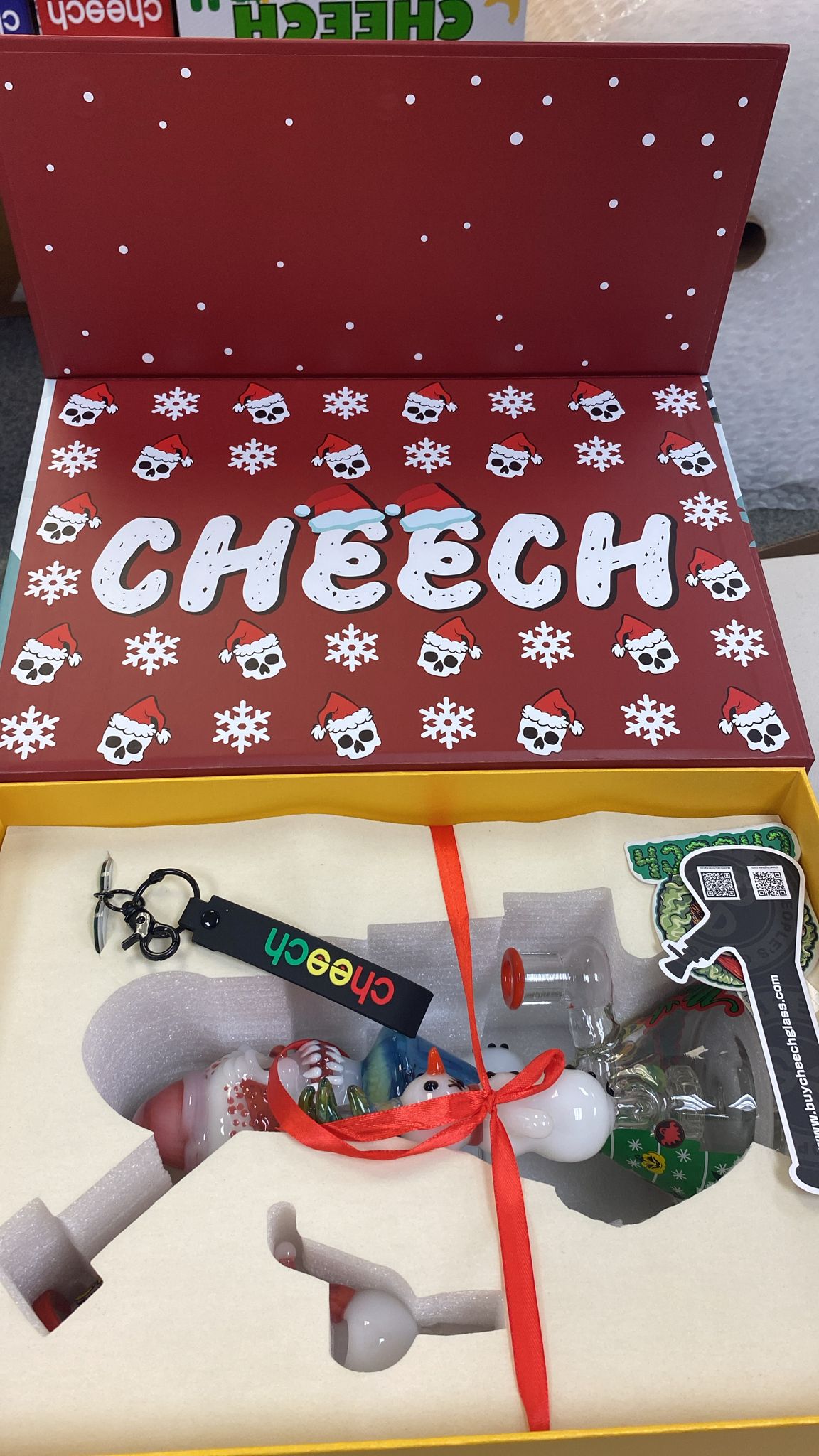 WATERPIPE CHEECH CHRISTMAS MIRACLE CHE348 12"