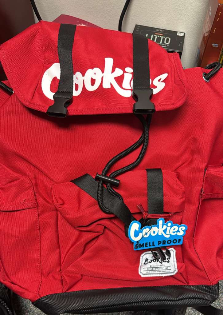 COOKIES BACKPACK BLACK RED NOVELTIES 1CT